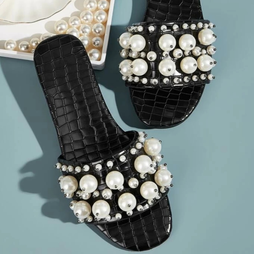 ❗Last One❗ Pearl Croc Embossed Open Toe Slides